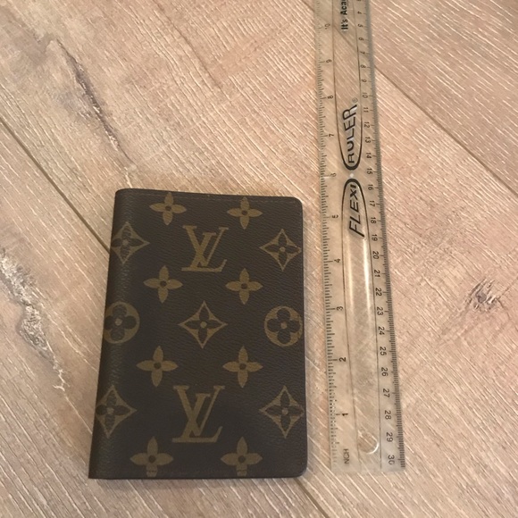 Brand New Louis Vuitton Mini Planner - Picture 5 of 5